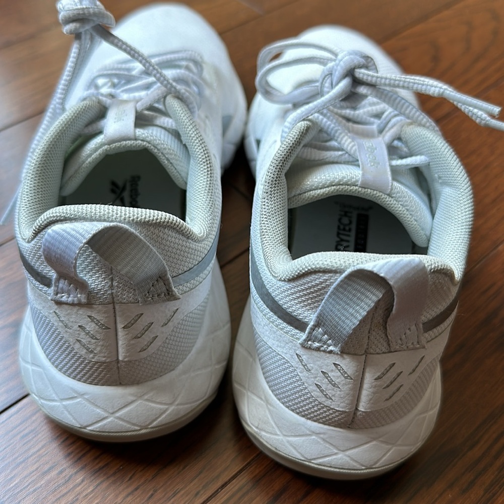 👟 Reebok Training shoes 🛍️🛍️ - Picture 4 of 7